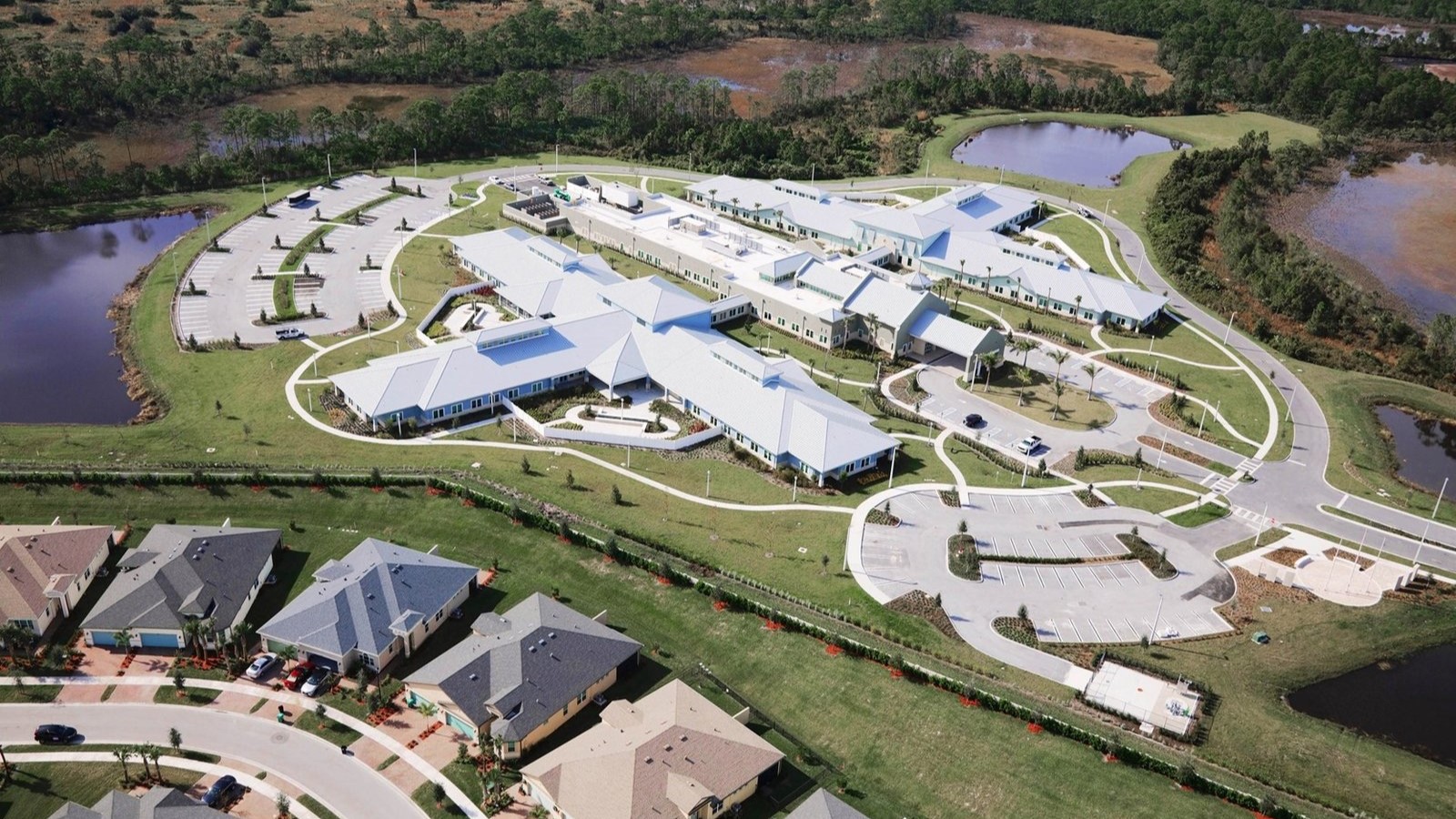 Construction company-designed institutional campus with modern layout